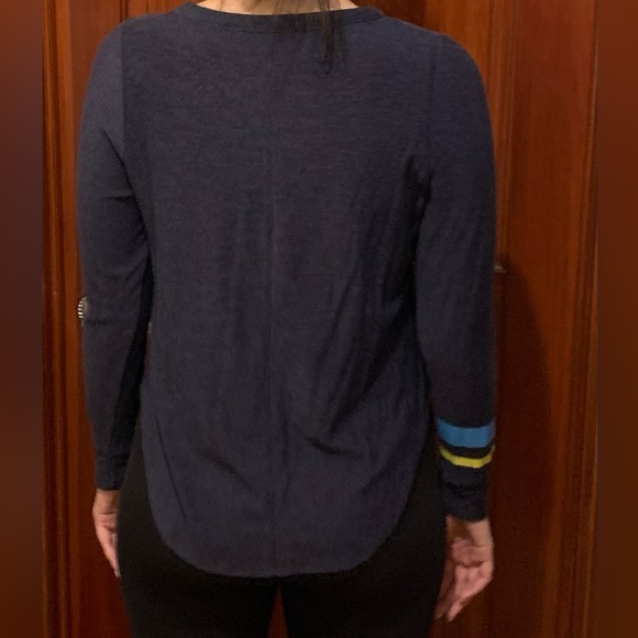 Chaser Weekends Sweatshirt Size S - Picture 3 of 4